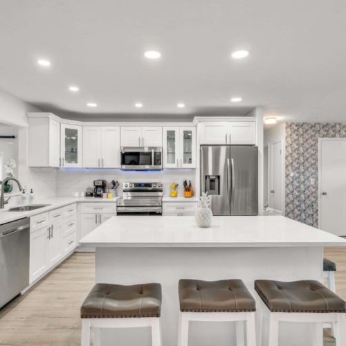 Spacious kitchen to make your favorite vacation meal