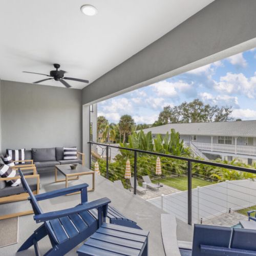 Perfect vacation patio. 1 of 3 balconies!