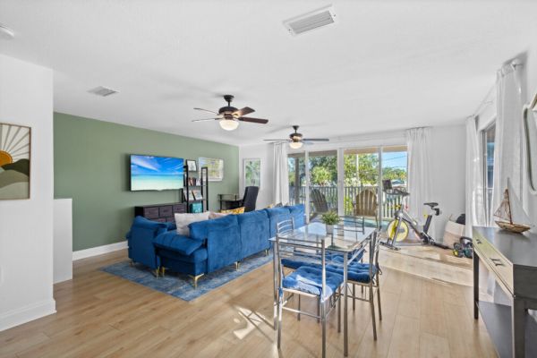 NEW! Walk2Beach, 1 Bed, 1 Bath, Porch, Grill