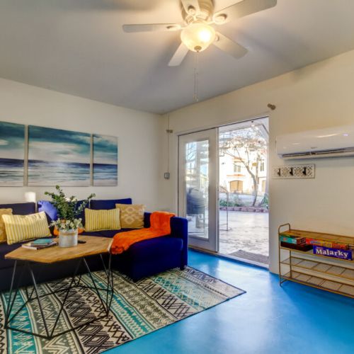 Pullout couch, plenty of space to sprawl out.