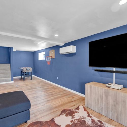 65" Smart TV