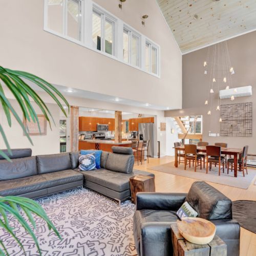 Living Room, Dining area, Kitchen, Primary Bedroom