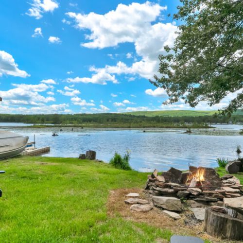 Create unforgettable memories in this private lakeside retreat.