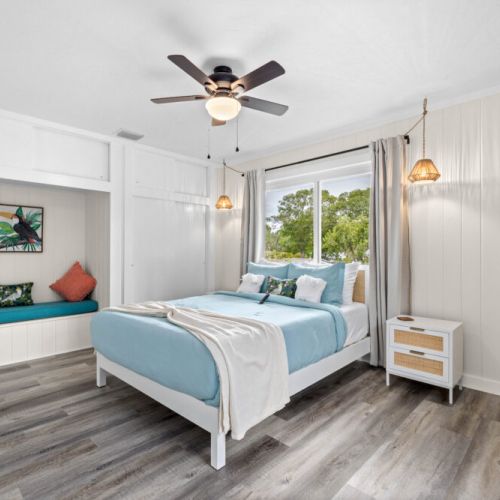 Queen bedroom