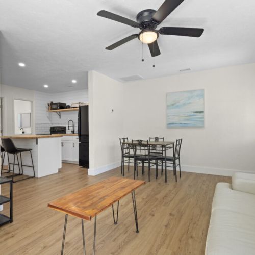 Spacious Living Room. Smart TV. Dining Table. Working Space.