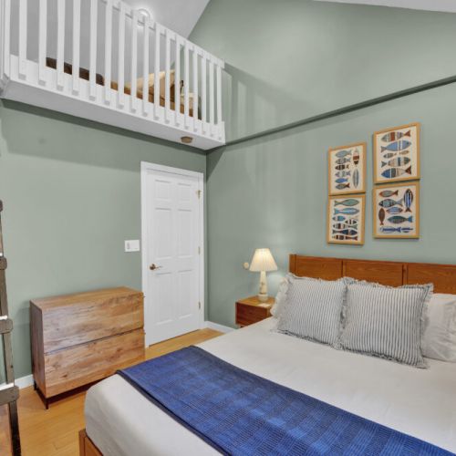 Queen Bedroom & Loft bed.