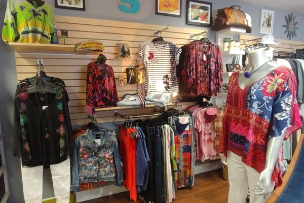 Suzette’s On the Rocks – Belleair Bluffs Florida