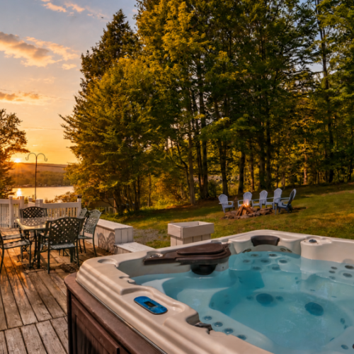 Soak and unwind. End your day relaxing in the outdoor hot tub with unbeatable views of the surrounding nature.