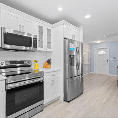 Fully equipped kitchen with everything guests need to cook, dine, and enjoy a stress-free stay.