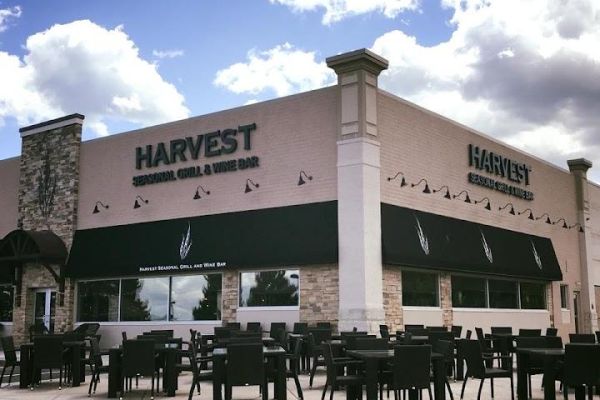Harvest Seasonal Grill – Montage