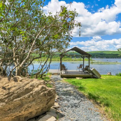 Step onto the private dock and enjoy life by the water.