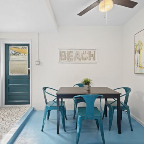 Charming beach-inspired accents.