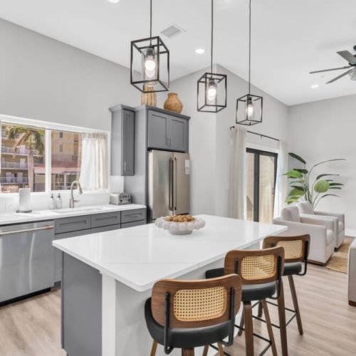 Modern appliances and everything you need for easy cooking.