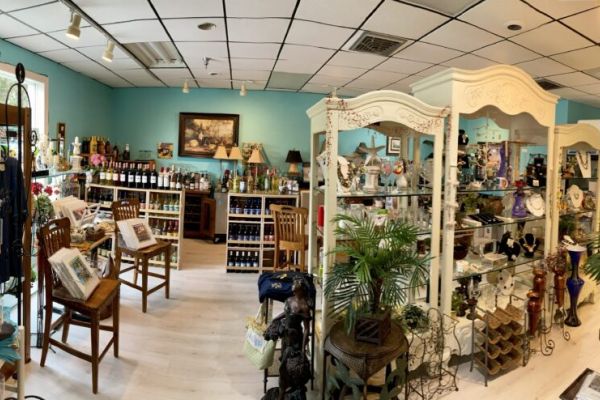 Miami Ave. Wine Bar, Music & The arts