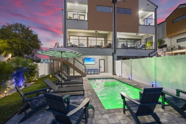 NEW 4Bed 3Bath, Heated Pool, Walk2Beach, Game Room