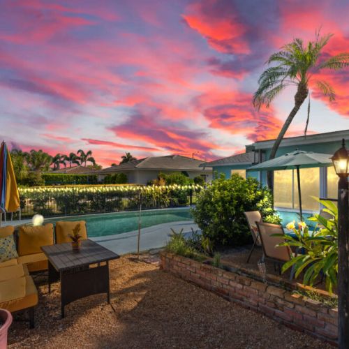 Coastal colors meet modern convenience.