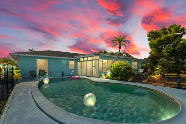 NEW Private Pool – Near AMI – IMG  – Piano