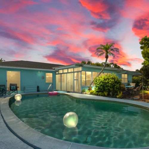 A tropical West Coast Florida escape just minutes from the beach.