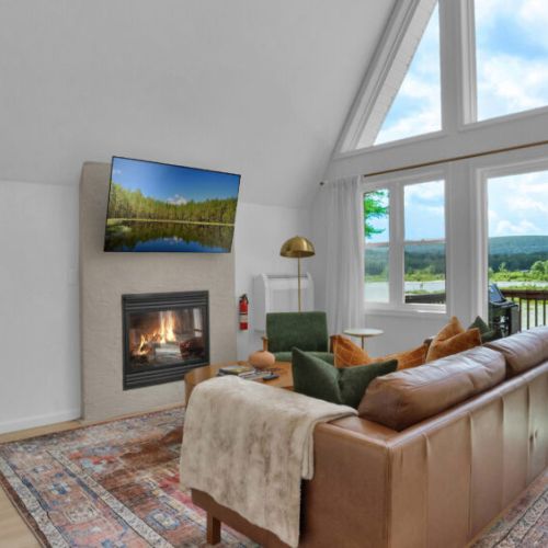 Relax after a day of adventure, enjoy a cozy film by the fireplace.