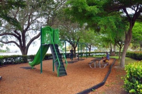 Sapphire Shores Park