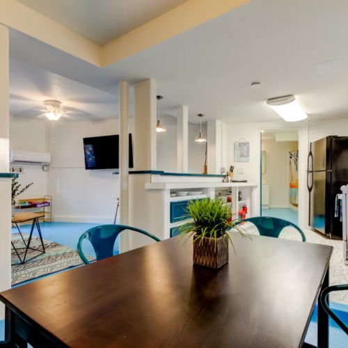 Open floor plan!