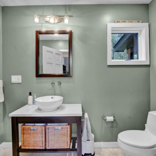 Main level bathroom.