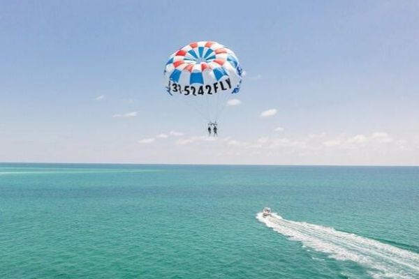 75 Minute Parasailing Adventure above Bradenton Beach & Anna Maria Island