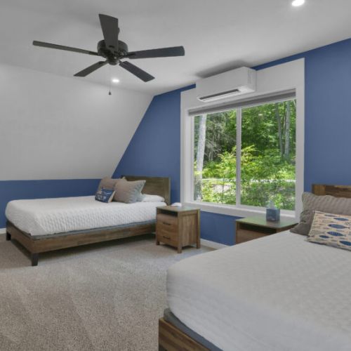 Comfortable space featuring two queen beds.